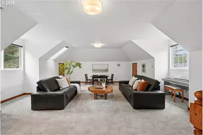 12504 Shelby Ct, Lake Oswego, OR 97035 - Photo 17