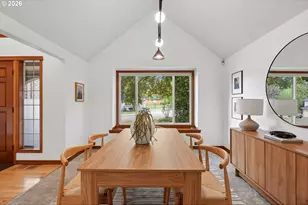 12504 Shelby Ct, Lake Oswego, OR 97035 - Photo 5