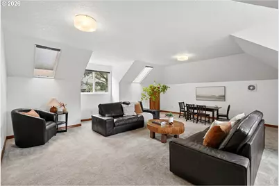 12504 Shelby Ct, Lake Oswego, OR 97035 - Photo 19