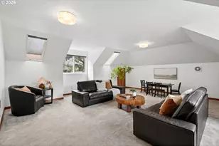12504 Shelby Ct, Lake Oswego, OR 97035 - Photo 19