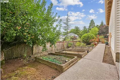 12504 Shelby Ct, Lake Oswego, OR 97035 - Photo 43