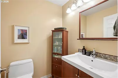 12504 Shelby Ct, Lake Oswego, OR 97035 - Photo 33