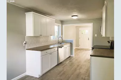 507 Clark St, Kelso, WA 98626 - Photo 5