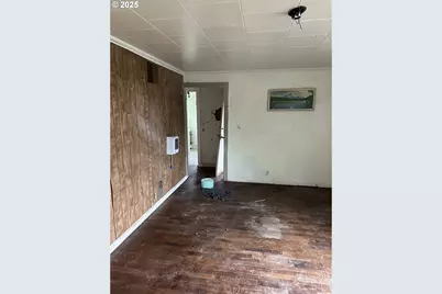 150 N Cleveland St, Eugene, OR 97402 - Photo 9