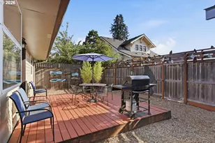 208 N College St, Newberg, OR 97132 - Photo 31