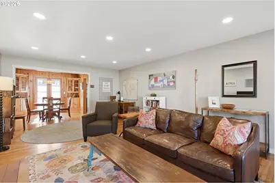 208 N College St, Newberg, OR 97132 - Photo 5