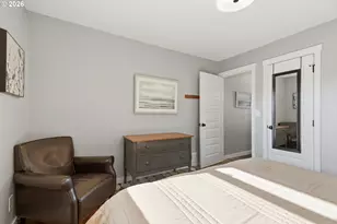 208 N College St, Newberg, OR 97132 - Photo 19