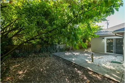 129 NW 11th St, Corvallis, OR 97330 - Photo 33