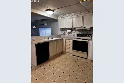 1400 Candlelight Dr #162, Eugene, OR 97402 - Photo 11