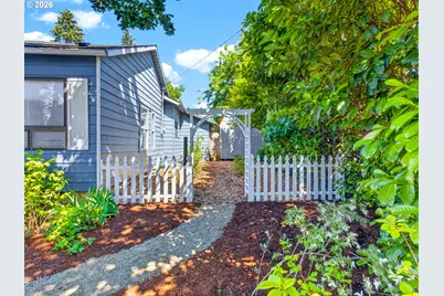 863 Linn Ave, Oregon City, OR 97045 - Photo 5