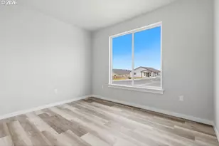 1758 NE 9th Pl, Hermiston, OR 97838 - Photo 11