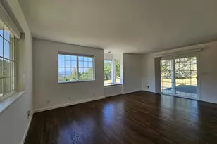 2750 SE Booth Ave, Roseburg, OR 97470 - Photo 5
