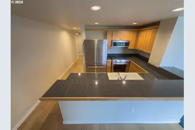 2327 NW Northrup St #8, Portland, OR 97210 - Photo 13