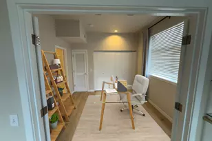 2327 NW Northrup St, Portland, OR 97210 - Photo 9