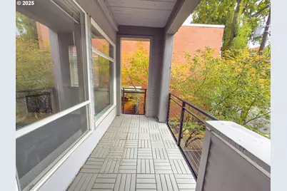 2327 NW Northrup St #8, Portland, OR 97210 - Photo 29