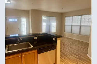 1010 SW 170th Ave #101, Beaverton, OR 97003 - Photo 7