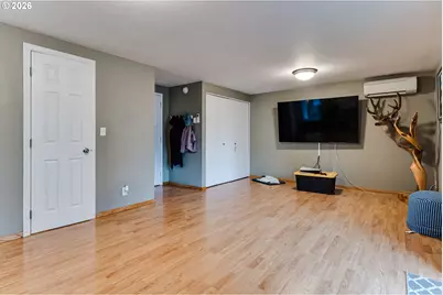 2790 23rd St, Springfield, OR 97477 - Photo 17