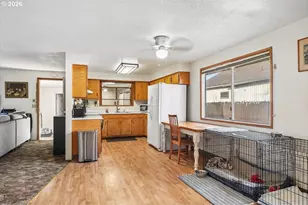 131 N 10th St, Cottage Grove, OR 97424 - Photo 7