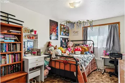 131 N 10th St, Cottage Grove, OR 97424 - Photo 13