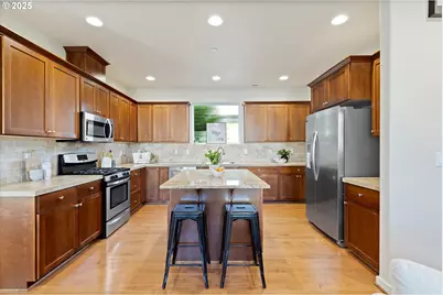 12001 SW Surrey St, Wilsonville, OR 97070 - Photo 15