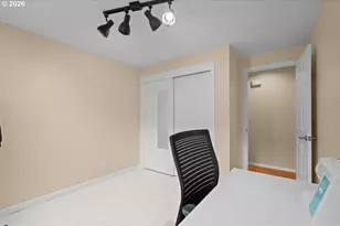 14325 SW 22nd St, Beaverton, OR 97008 - Photo 23