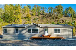 20191 Hwy 42, Myrtle Point, OR 97458 - Photo 33