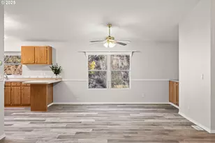 20191 Hwy 42, Myrtle Point, OR 97458 - Photo 11