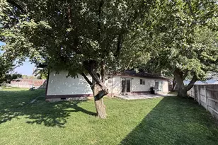 308 SW Faler Rd, Boardman, OR 97818 - Photo 17