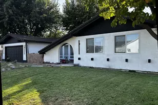 308 SW Faler Rd, Boardman, OR 97818 - Photo 1
