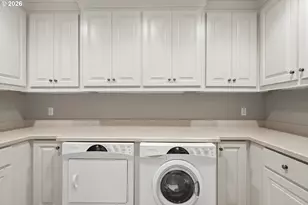 2107 SW Market St Dr, Portland, OR 97201 - Photo 29