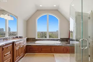 2107 SW Market St Dr, Portland, OR 97201 - Photo 21