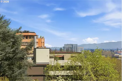 2107 SW Market Street Dr, Portland, OR 97201 - Photo 3