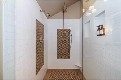 1320 NW Park Ridge Ln, Portland, OR 97229 - Photo 21