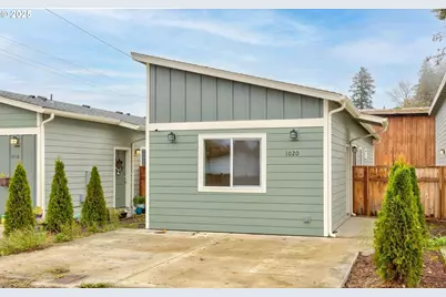 1020 3rd Ave, Castle Rock, WA 98611 - Photo 1