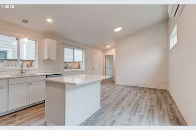 1020 3rd Ave, Castle Rock, WA 98611 - Photo 15