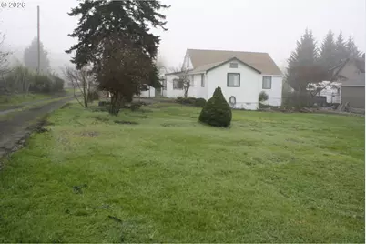 882 NE Rifle Range St, Roseburg, OR 97470 - Photo 15