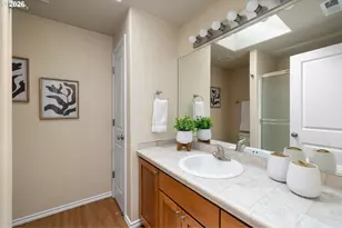 8011 N Foss Ave, Portland, OR 97203 - Photo 29