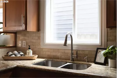 8011 N Foss Ave, Portland, OR 97203 - Photo 13