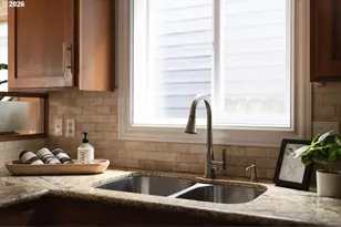 8011 N Foss Ave, Portland, OR 97203 - Photo 13