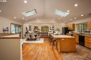 1471 Burns St, West Linn, OR 97068 - Photo 3