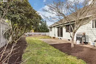 1420 NE Hoffman Dr, McMinnville, OR 97128 - Photo 23