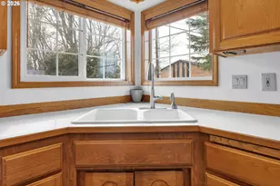 1420 NE Hoffman Dr, McMinnville, OR 97128 - Photo 9