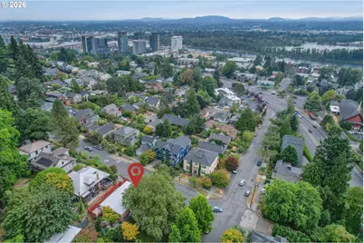 307 SW Hamilton St, Portland, OR 97239 - Photo 47