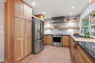 7325 SE Barbara Welch Rd, Portland, OR 97236 - Photo 7