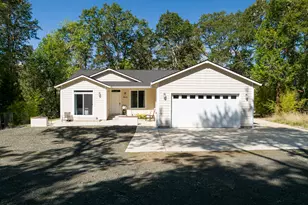 9600 S Bank Dr, Roseburg, OR 97470 - Photo 5