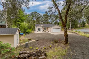 9600 S Bank Dr, Roseburg, OR 97470 - Photo 41
