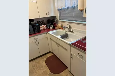 722 SW 28th St, Pendleton, OR 97801 - Photo 5