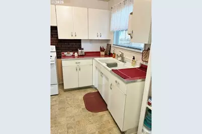 722 SW 28th St, Pendleton, OR 97801 - Photo 5