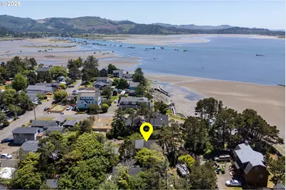 6636 SW Ebb Ave, Lincoln City, OR 97367 - Photo 37