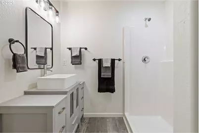 536 Annis St, Canyonville, OR 97417 - Photo 21